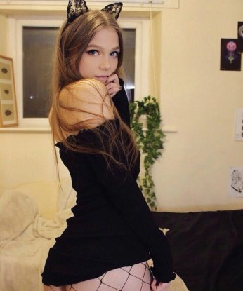 Алиса, 20 лет, 2 размер груди